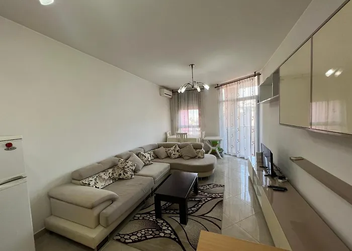 James Apartment